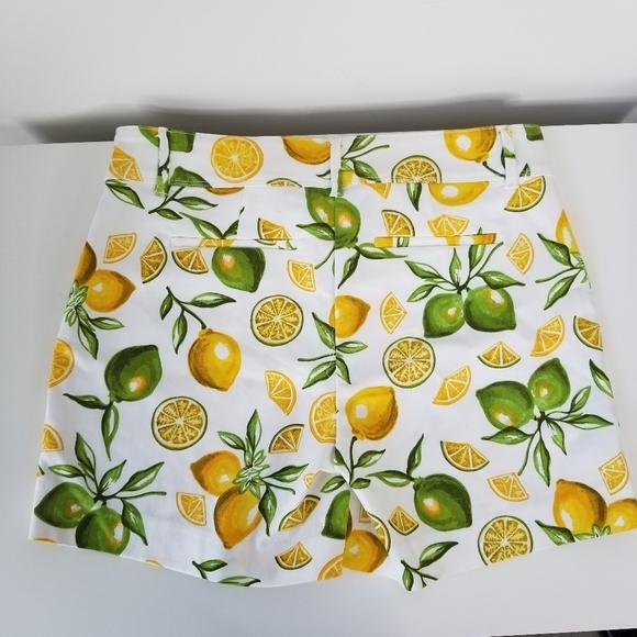 NWT Isaac Mizrahi NY 5" Inseam Stretch Tailored Trouser Shorts Lemon Lime Size 8 - Picture 6 of 11